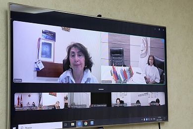 Информационные технологии в деятельности сегодня обсудили нотариусы стран СНГ